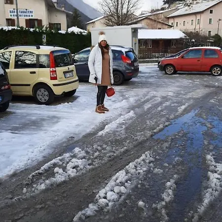 Carmela E Gennaro アパート *