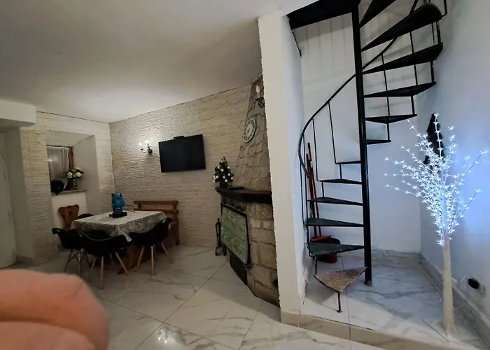 Carmela E Gennaro * Виллетта-Барреа